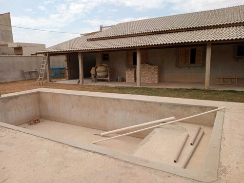 Imagem 3 de 12 de 500m², Em Construção, 03 Dormitórios E Piscina !!