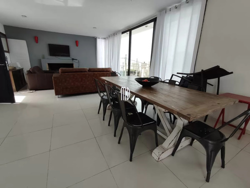 Hermosa Casa En Punta Piedras, Con Vista Al Mar.ref: 5581