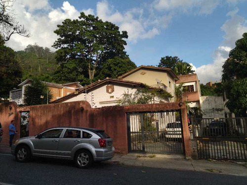 Se Vende Casa 629m2 10h/8b/6pe San Bernardino 0414