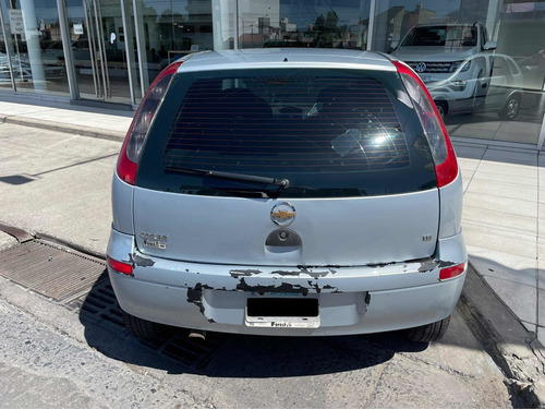Imagen 7 de 16 de Chevrolet Corsa 2009 1.8 Gl Aa+da