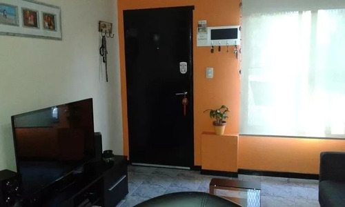 Imagen 2 de 10 de Departamento Tipo Casa En Venta En Lanus Este