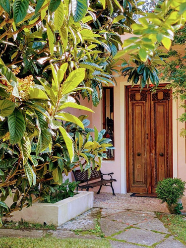 Imagen 12 de 14 de Preciosa Casa Estilo Colonial Roeado Por Verde