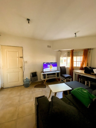 Imagen 3 de 7 de Departamento Tipo Casa En Venta En Remedios De Escalada Oeste