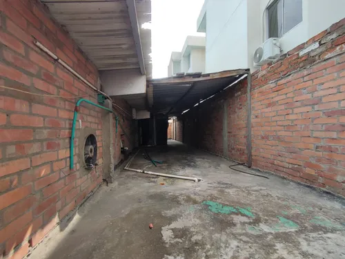 Local En Arriendo En Niza. Cod A29159