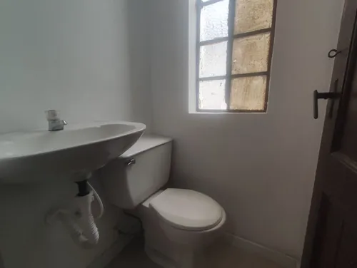 Casa En Arriendo/venta En El Nogal. Cod A15211