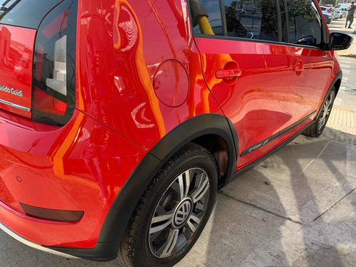 Imagen 14 de 18 de Volkswagen Up! 2018 1.0 Cross Up!