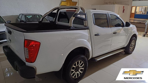 Nissan Frontier Np300 4x2 Dc 2.5 2022 Impecable!