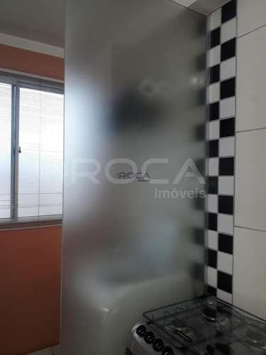 Venda De Apartamentos / Padrão Na Cidade De São Carlos 25378