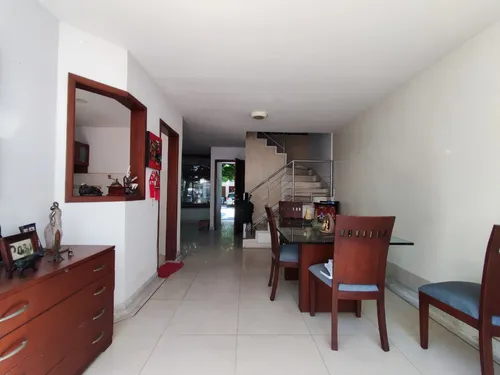 Casa En Venta En San Mateo. Cod V30140