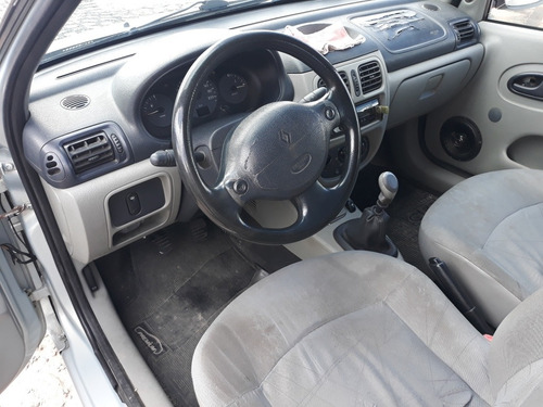 Renault Clio Sedan 2003 1.0 16v Rl 4p