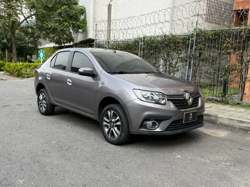 Renault Logan 1.6 Privilege / Intens
