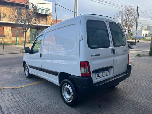Imagen 11 de 21 de Peugeot Partner 2020 1.6 Hdi Confort