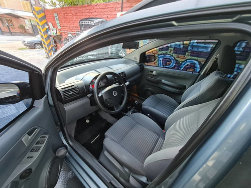 Volkswagen Suran 1.6 I Trendline 90b 2009