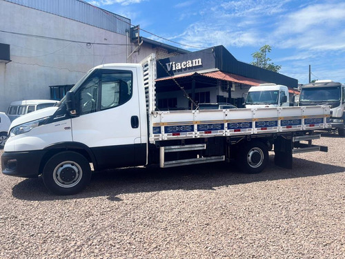 Iveco Daily 35-150 Cs Ano 21/22 163.852km R$ 245.000,00