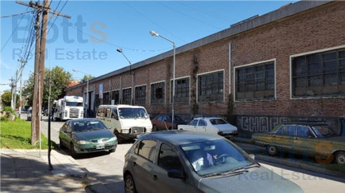 Venta De Depósito En Villa Maipú - San Martín