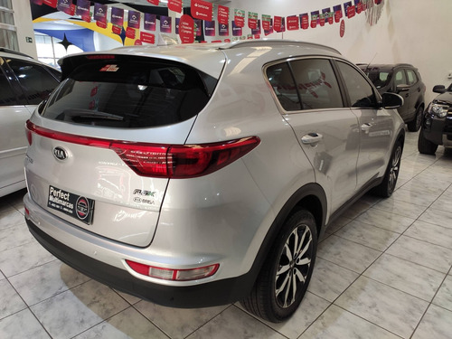 Imagem 9 de 10 de Kia Sportage 2.0 Lx 4x2 16v Flex 4p Automático