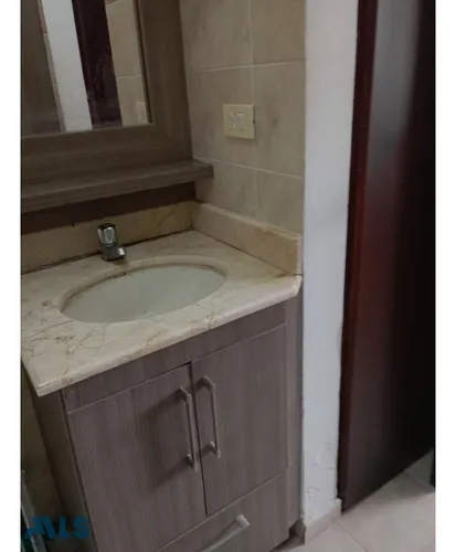 Apartamento, Excelente Ubicación, Unidad Completa...(mls#252938)