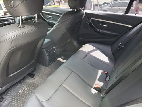 Bmw 320i Sport - Automatico