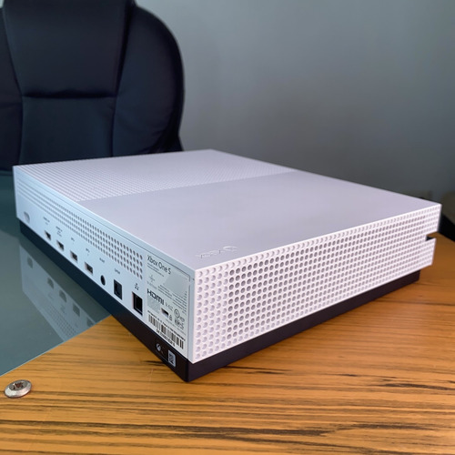 Microsoft Xbox One S 1 Tb Standard Color Blanco (Usado)
