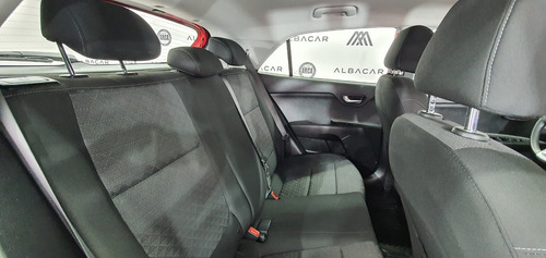 Imagen 14 de 15 de Kia Rio 2018 1.6 Hb Lx At