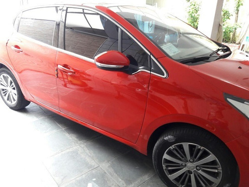 Peugeot - 208 Unica Dona