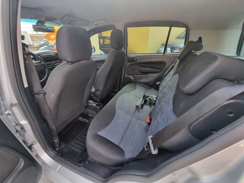 Imagem 11 de 14 de Fiat Uno Attractive 1.0 Flex Completo 2016