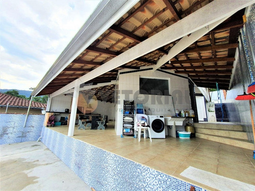 Imagem 26 de 30 de Sobrado Com 3 Dormitórios À Venda, 225 M² Por R$ 550.000,00 - Cidade Jardim - Caraguatatuba/sp - So0386