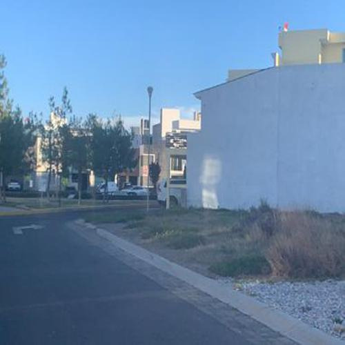 Excelente Terreno En Fraccionamiento Cedros