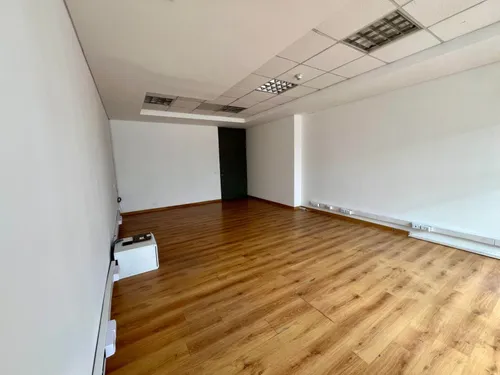 Oficina En Arriendo/venta En Santa Bibiana. Cod A21886