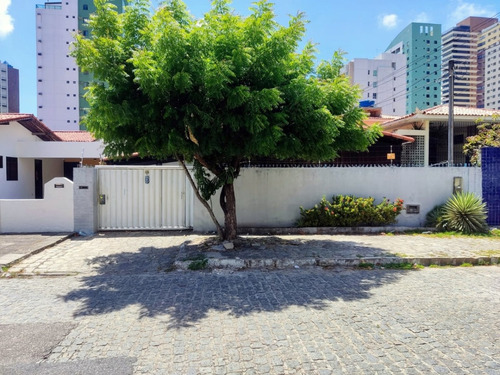 Passo O Ponto De Um Hostel Em João Pessoa.