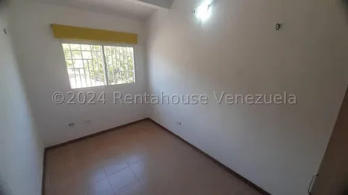 Thownhouse De Oportunidad Lc