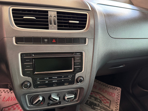 Volkswagen Fox Fox 1.6 VHT (Flex)