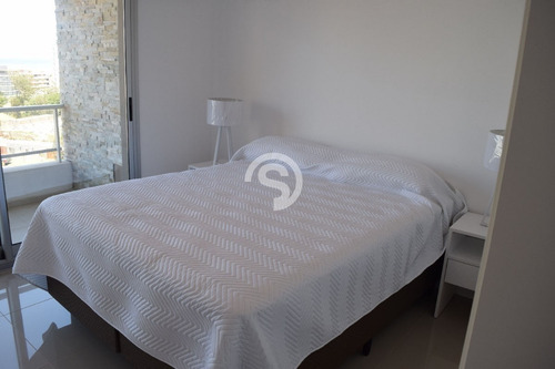 Apartamento En Venta - Brava- Ref: 3982