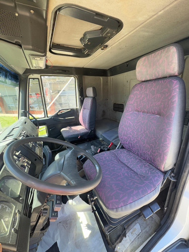 Iveco Tector 170 22 2004 Camión Volcador Rentaltrucks Vial