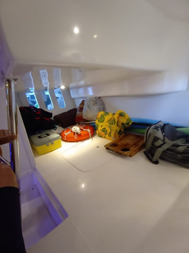 Imagem 6 de 20 de Phantom 30 2012 2 X Mercruiser 150 Hp 420 Hrs. Diesel