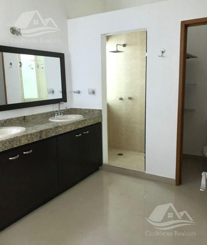 Imagen 9 de 11 de Casa En Venta En Lagos Del Sol Cancun B-alrz5009