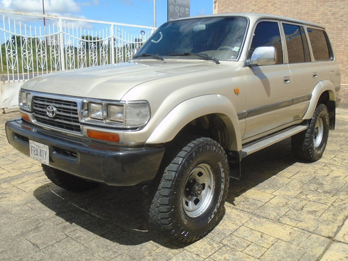 Imagen 1 de 15 de Toyota Autana - Sincronica