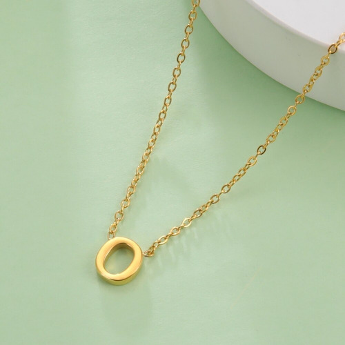 Imagen 6 de 7 de Collar Con Dije Acero De Color Oro Iniciales Nombres Mujer