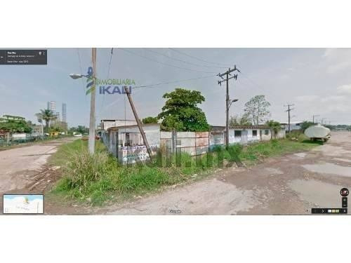 Imagen 1 de 7 de Renta Terreno 1870 M² Colonia La Victoria Tuxpan Veracruz, Se Encuentra Ubicado A Unos Pasos Del Muelle, En La Calle Aquiles Serdan Esquina Con Calle Dos Norte, Cuenta Con 1870 M², Son 42 M. De Frent
