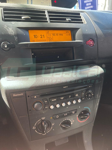 Citroën C4 GLX 2.0 Flex 16V 5p Mec. passagem por leilão