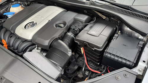 Volkswagen Vento 2.5 Luxury Wood Tiptronc 170cv
