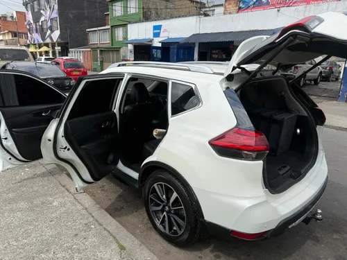 Motor 2.5l, 7 Puestos, Transmisión Automática, Muy Bien Cuid