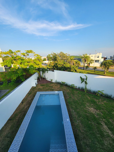 Hermosa Residencia En Venta 4 Recamaras Fracc Punta Tiburon