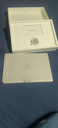 Laptop Apple Macbook 15 Inch Chip M2 1800vds.-