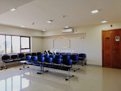 Consulta Médica, Box Ideal Para Una Cómoda Atención.