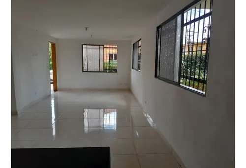 Casa Unifamiliar En Arriendo En La Ceja, Cerca Al Viva.