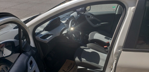 Peugeot 208 1.5 Allure Touchscreen 2015