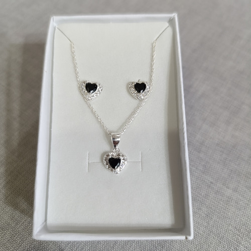 Promo. Conjunto Corazón Aros + Dije + Cadena. Plata 925. Negro Negro