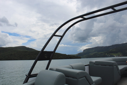 Lancha Ventura Pontoon 250 Zero V-cat Solara Fluvimar Vcat