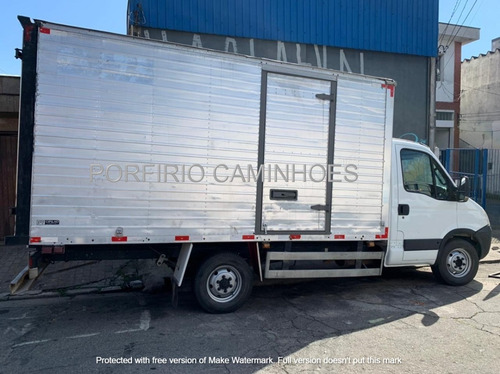 Imagem 23 de 25 de Iveco Daily 35s14 2013 Bau